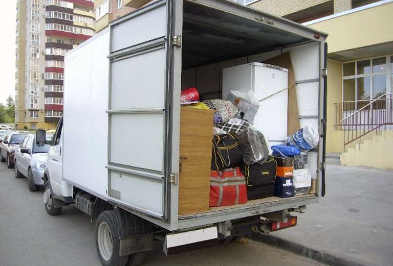Газель перевезти мягкая мебель, коробки из Индустрии в Динскую