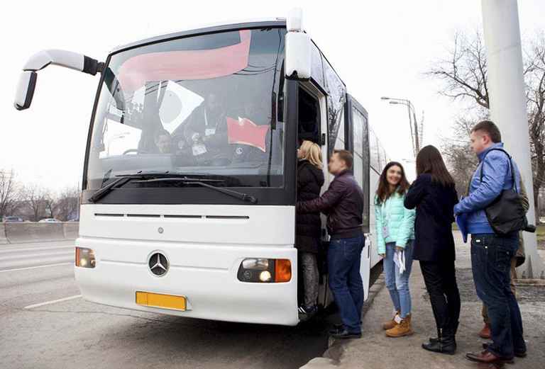 Пассажирские перевозки на автобусе из Волжского в Санкт-Петербург